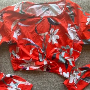 Athleta crop top floral